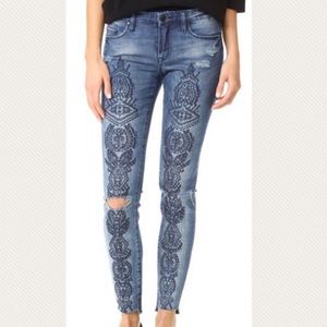 BLANKNYC embroidered classique skinny jeans